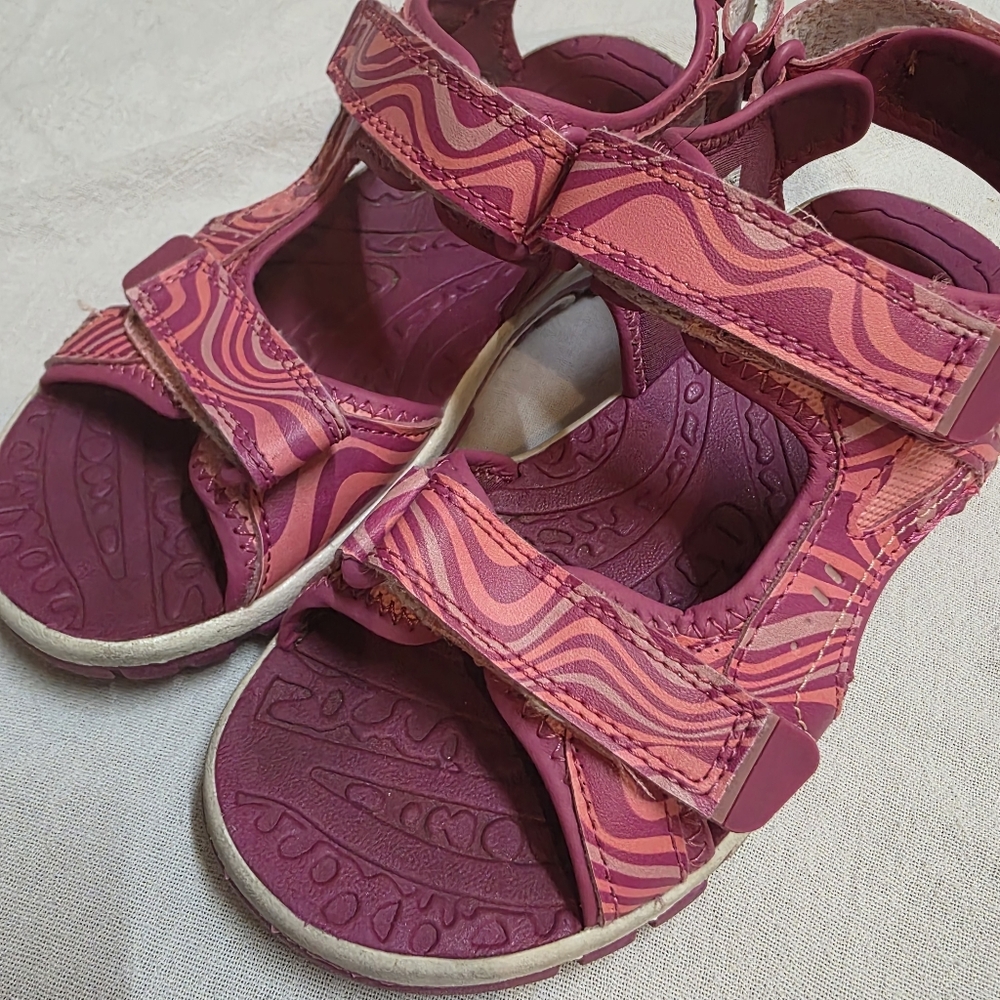 Stylish Pink Sandals for Women